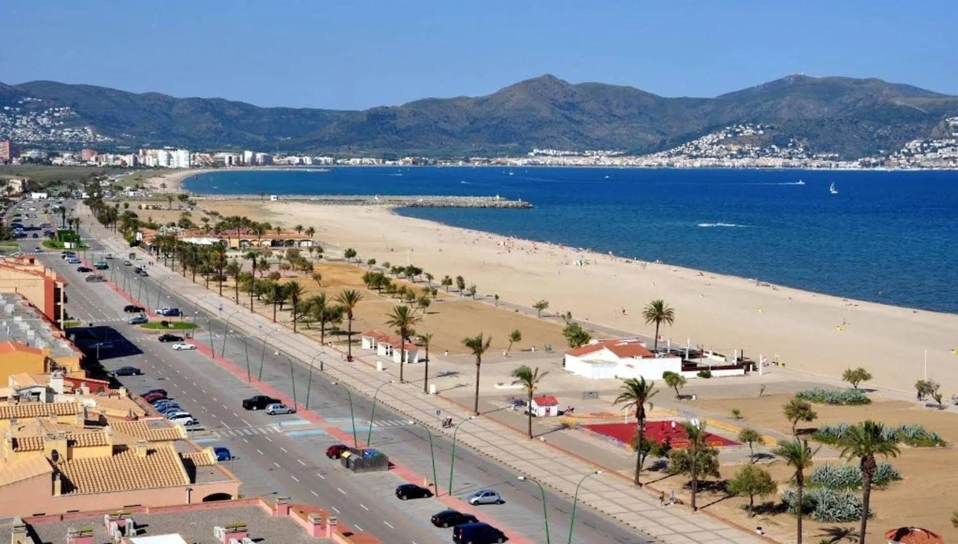 Port Petit 10 Empuriabrava Amarre 3X8 -Immo Barneda Villa