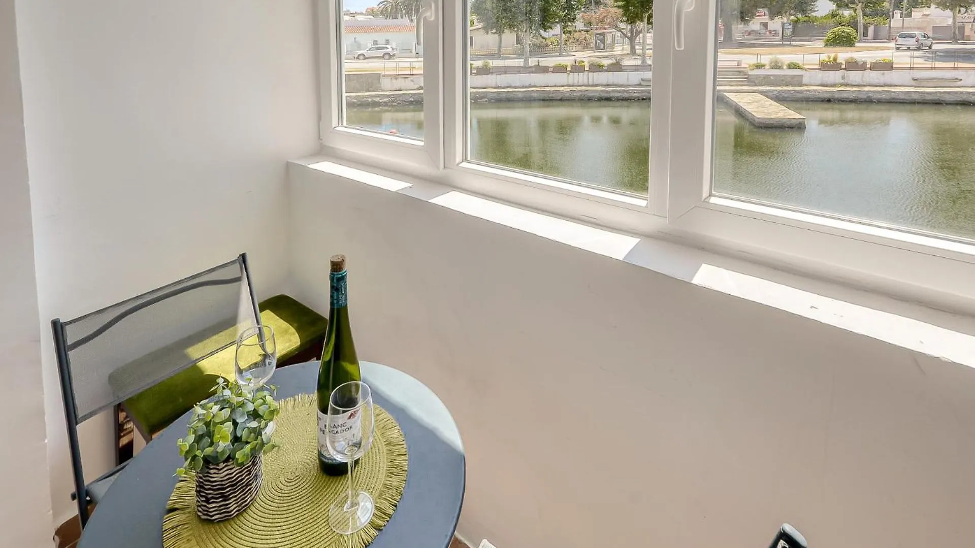 Port Petit 10 Empuriabrava Amarre 3X8 -Immo Barneda Villa