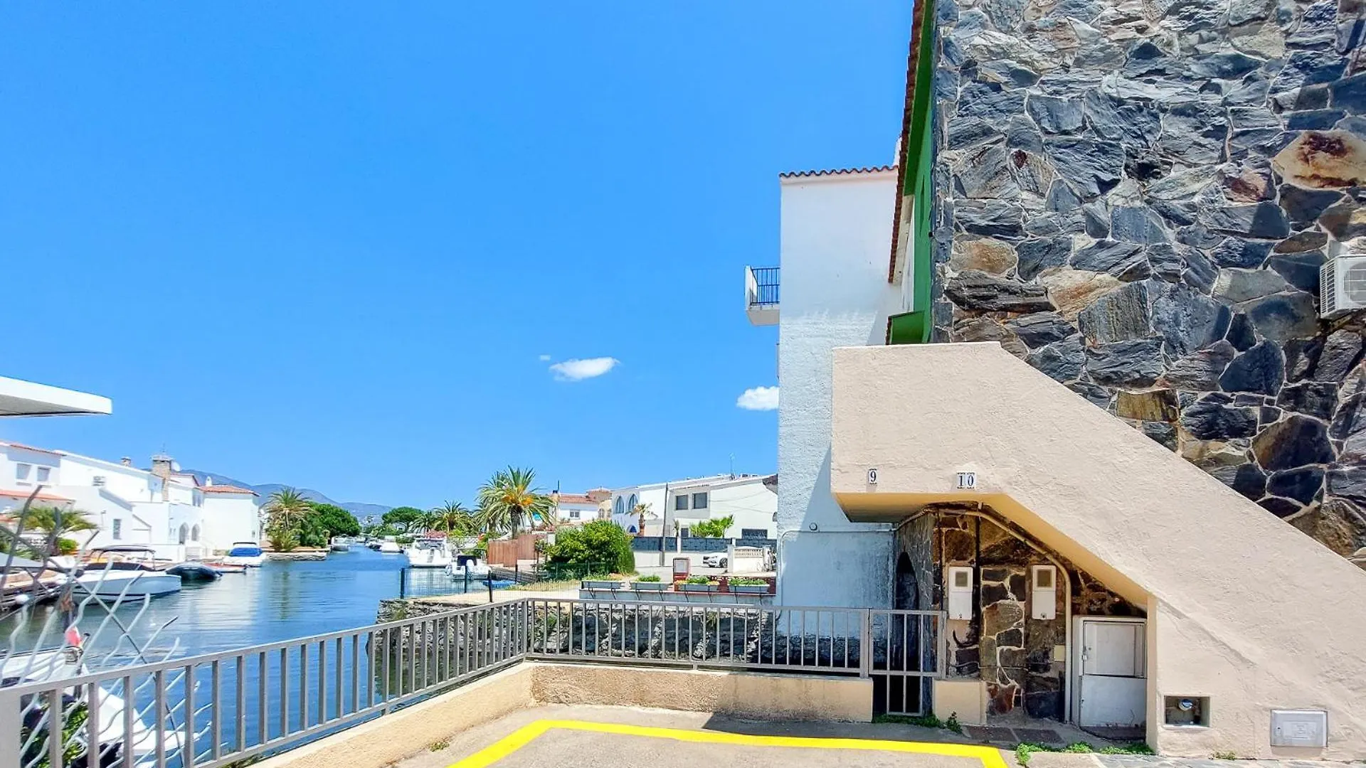 Port Petit 10 Empuriabrava Amarre 3X8 -Immo Barneda Villa Holiday home